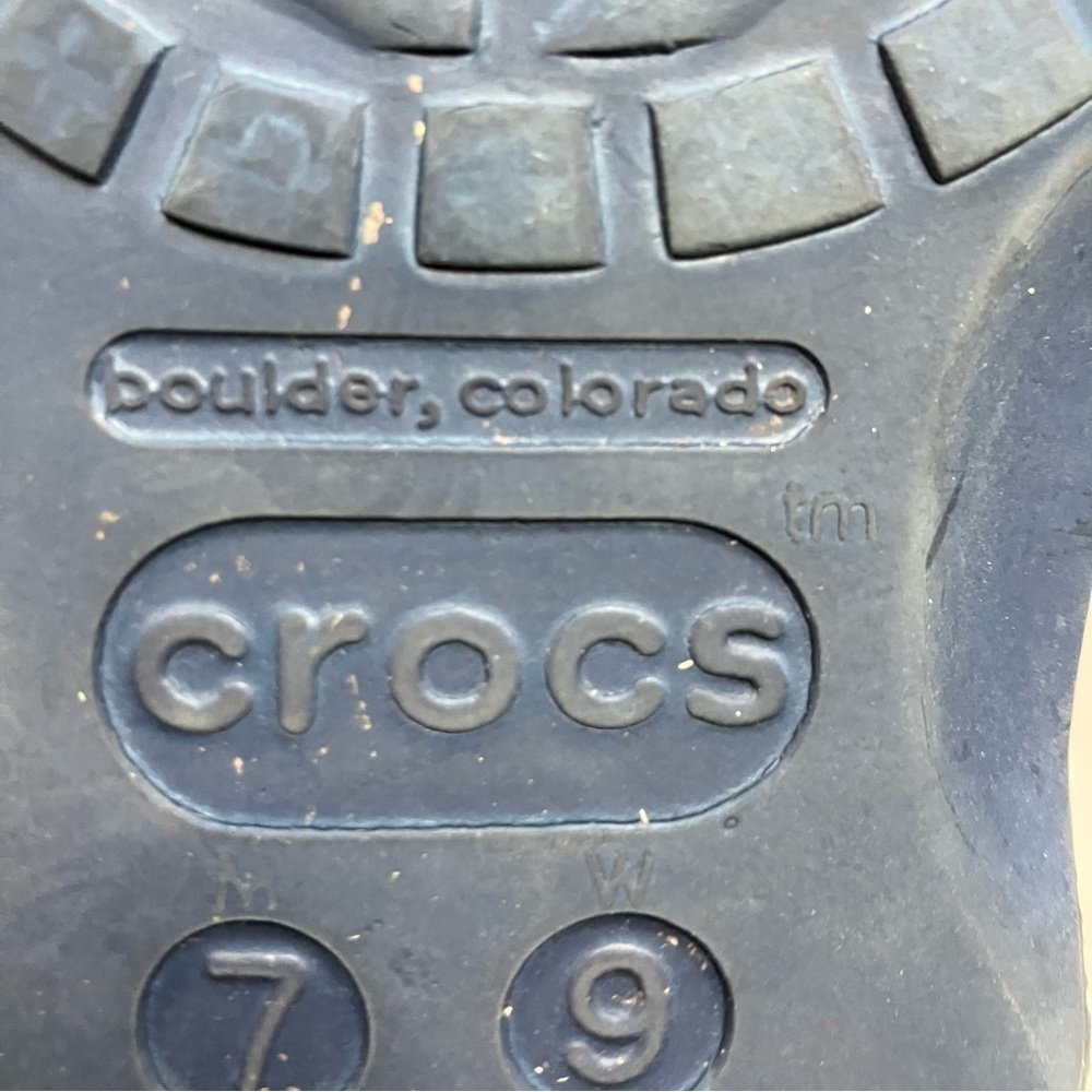 Crocs Solid Clogs Navy Blue Unisex Sizing - image 6